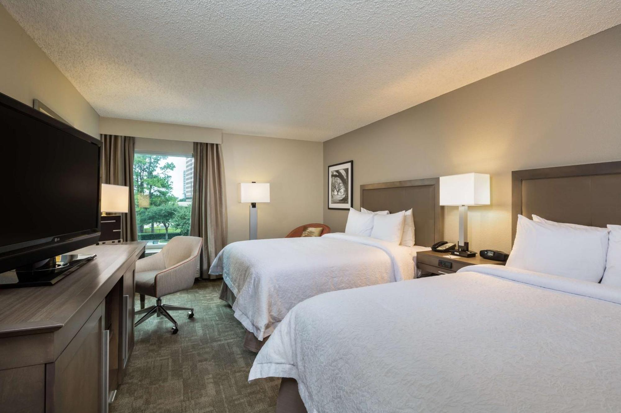 Hampton Inn Houston Near The Galleria Esterno foto