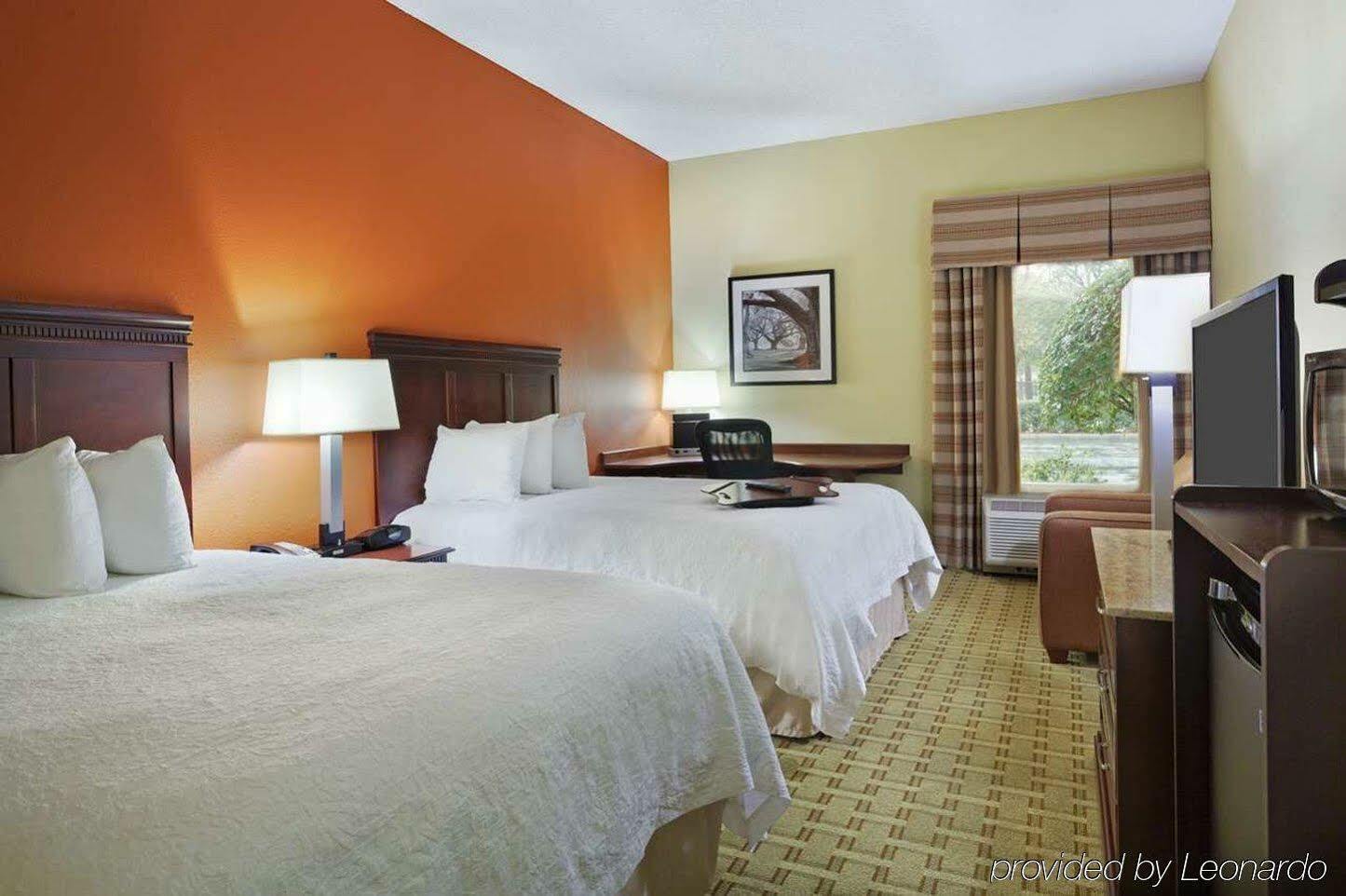 Hampton Inn Houston Near The Galleria Esterno foto